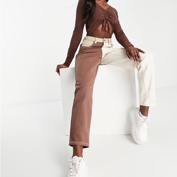 Missguided riot mom jeans with neutral patch detail in cream - Picture 3 of 3